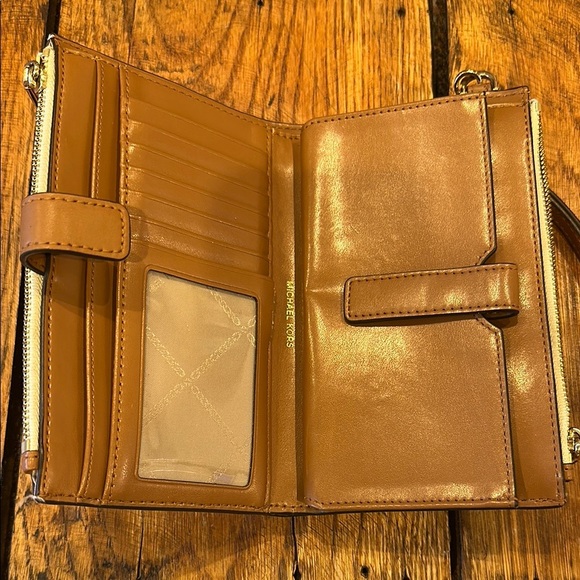 Michael Kors Signature MK Logo Wristlet – Beige & Brown - Picture 4 of 6